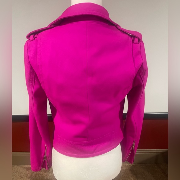New never worn Gap XS shocking pink jacket. - Picture 4 of 10